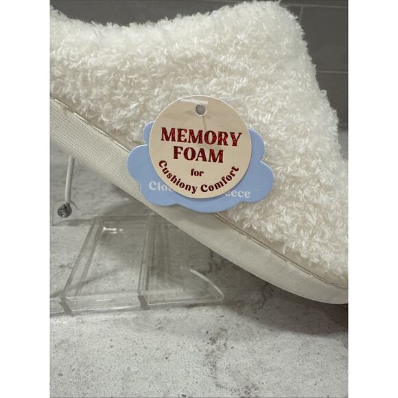 GINGERBREAD Ladies Med 7/8 Memory Foam Hood Back Slippers House Shoes NEW - Picture 3 of 7